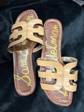 Sam Edelman Bay Slide Sandals in colour “Saddle Leather”